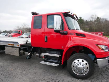 2025 International MV607 Extended Cab w/SRS & 22ft Jerr-Dan Rollback