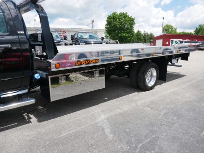 2023 RAM 5500 with a 20' Aluminum Jerr-Dan Rollback - Image 5