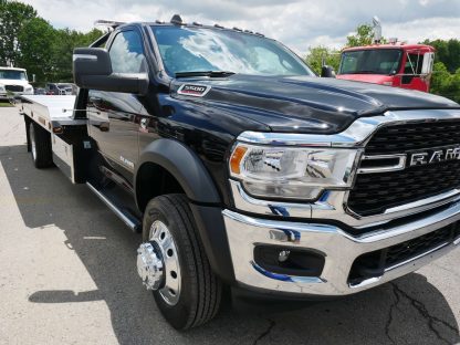 2023 RAM 5500 with a 20' Aluminum Jerr-Dan Rollback - Image 7