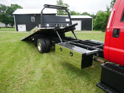 2017 Ford F650 - Aluminum Bed Rollback - Image 10