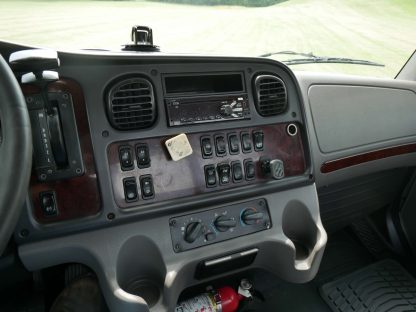 2018 Freightliner M2 106 - Aluminum Bed Rollback - Image 21