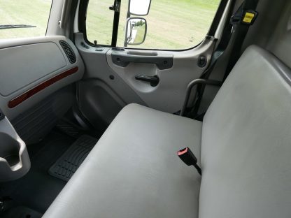 2018 Freightliner M2 106 - Aluminum Bed Rollback - Image 20