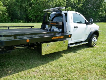 2023 RAM 5500 with a 20' Steel Jerr-Dan Rollback - Image 10