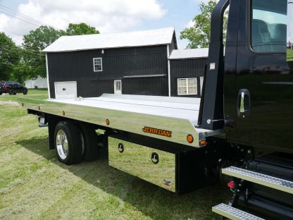 2025 International MV607 - Jerr-Dan Rollback - Image 15