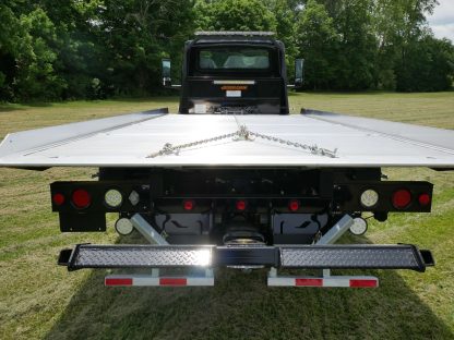 2025 International MV607 - Jerr-Dan Rollback - Image 12