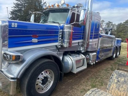 2021 Peterbilt 389 - Century 5130 Wrecker - Image 9