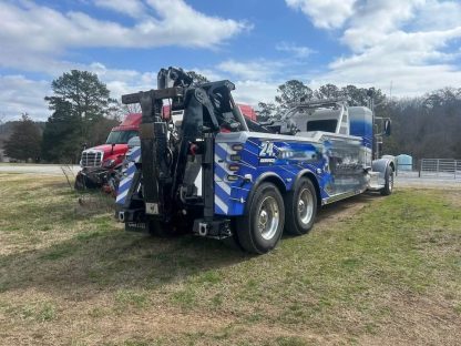 2021 Peterbilt 389 - Century 5130 Wrecker - Image 3