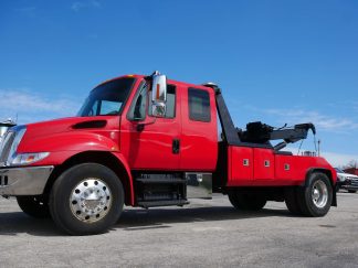 2005 International 4300, Century 614 14-ton Wrecker