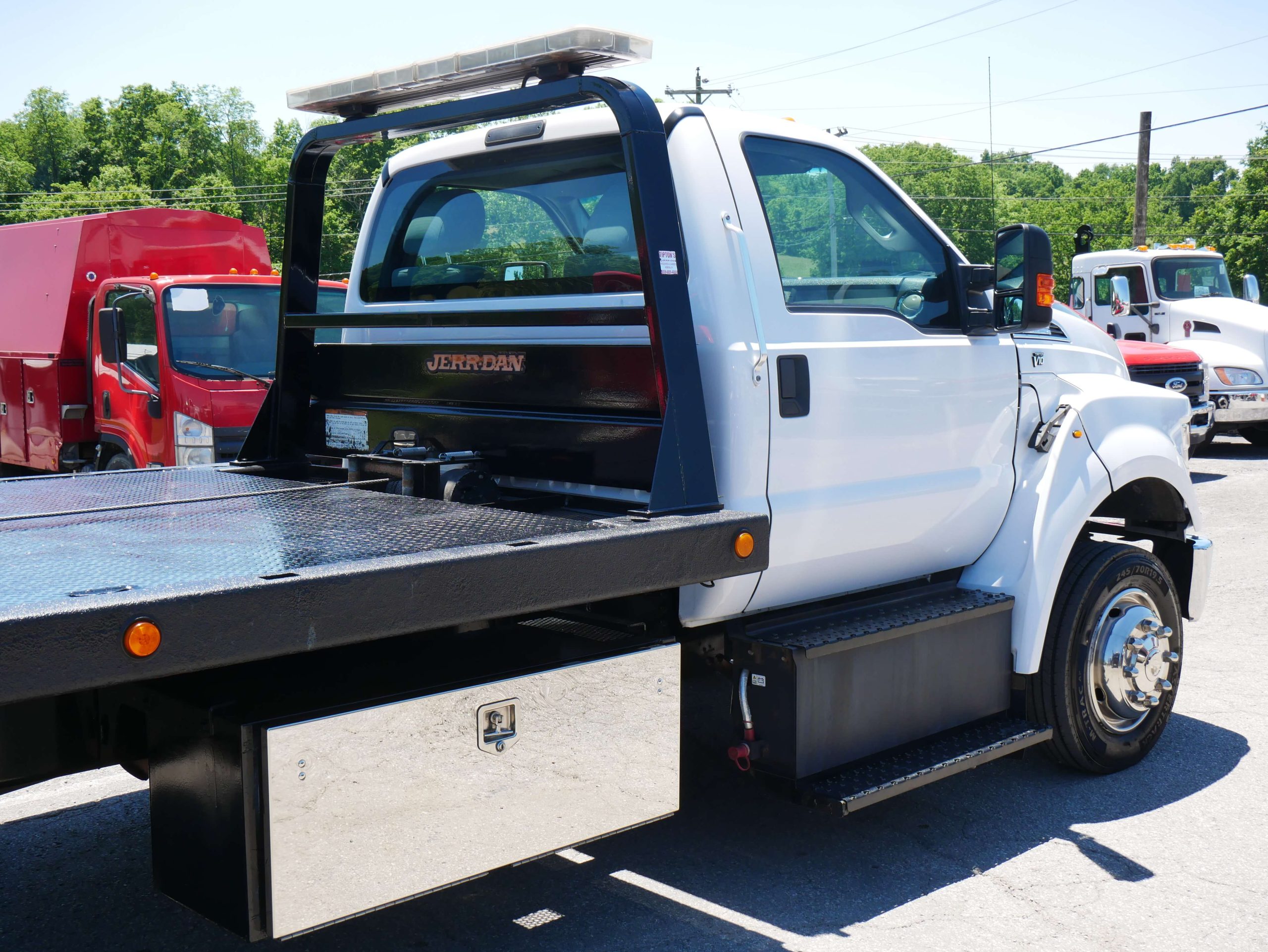 2019 Ford F650 - 22ft Jerr-Dan Rollback - Image 4